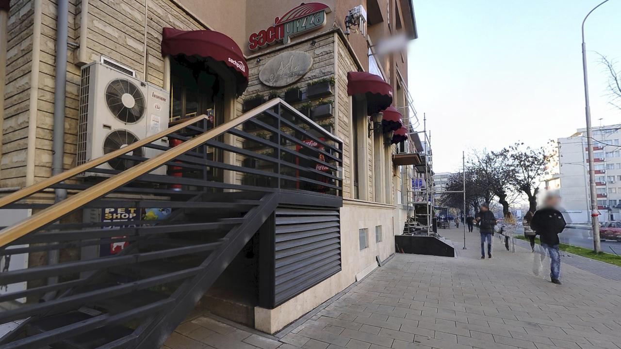 Boulevard Prishtina Enes Prishtinë Ngoại thất bức ảnh